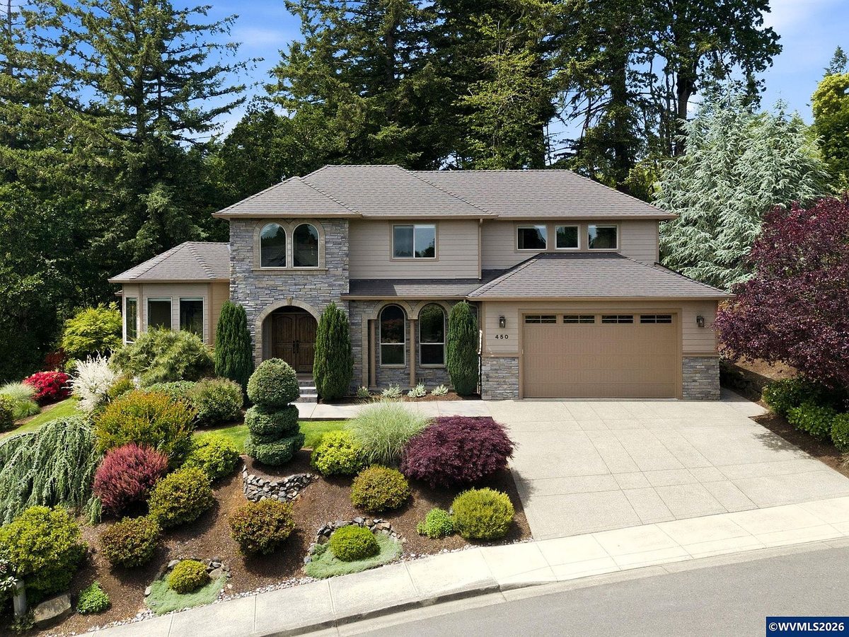 Front of 450 Augusta St SE, Salem, OR